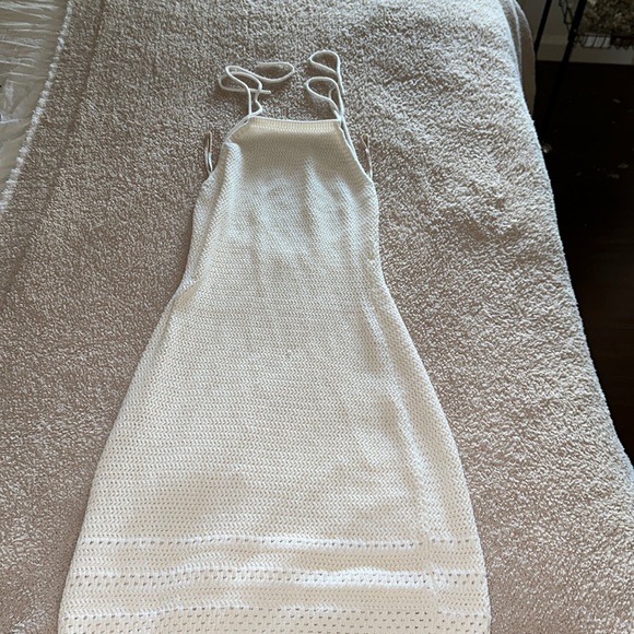 Wilfred | Sunset Halter Dress - Picture 6 of 7